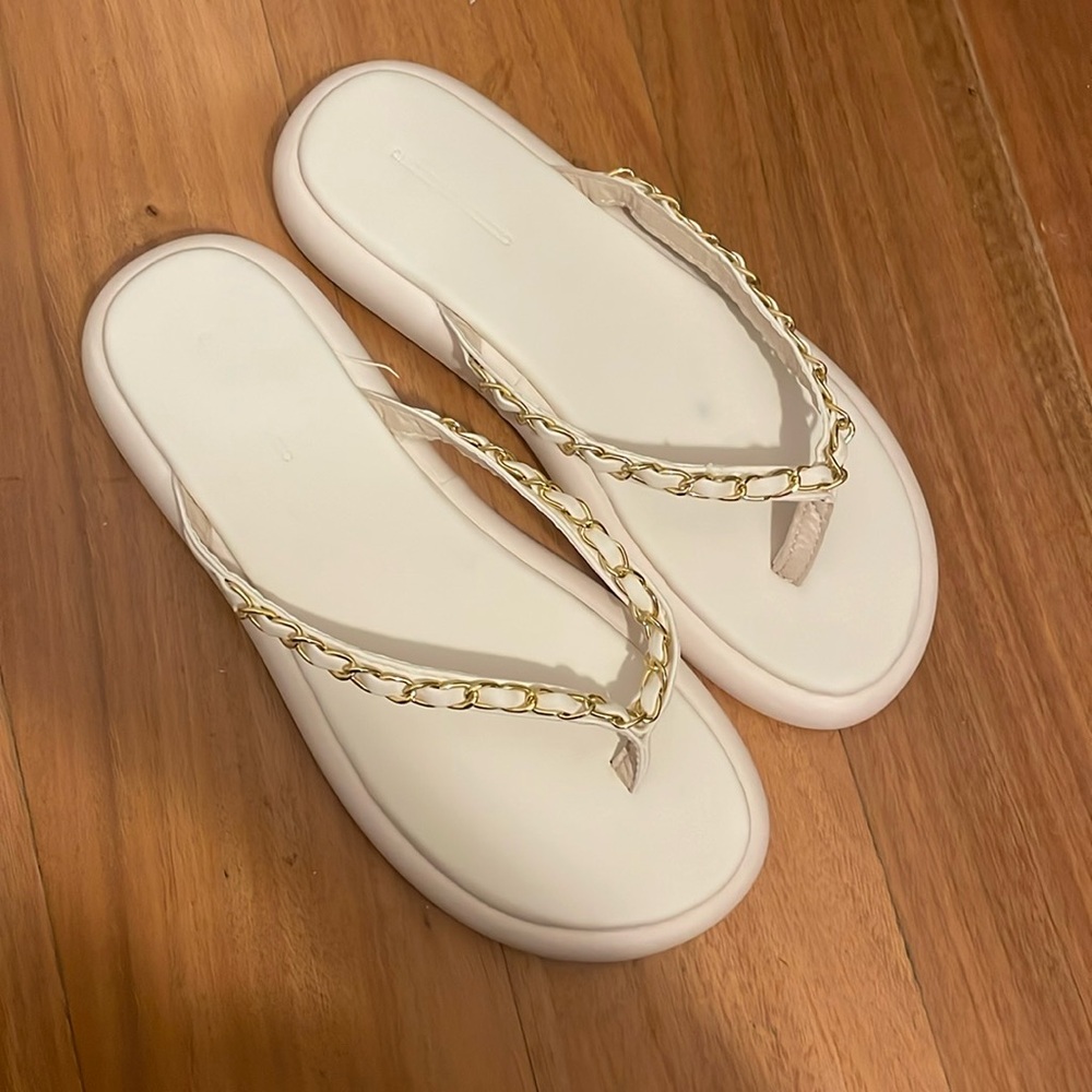 Lace chain flip flops new